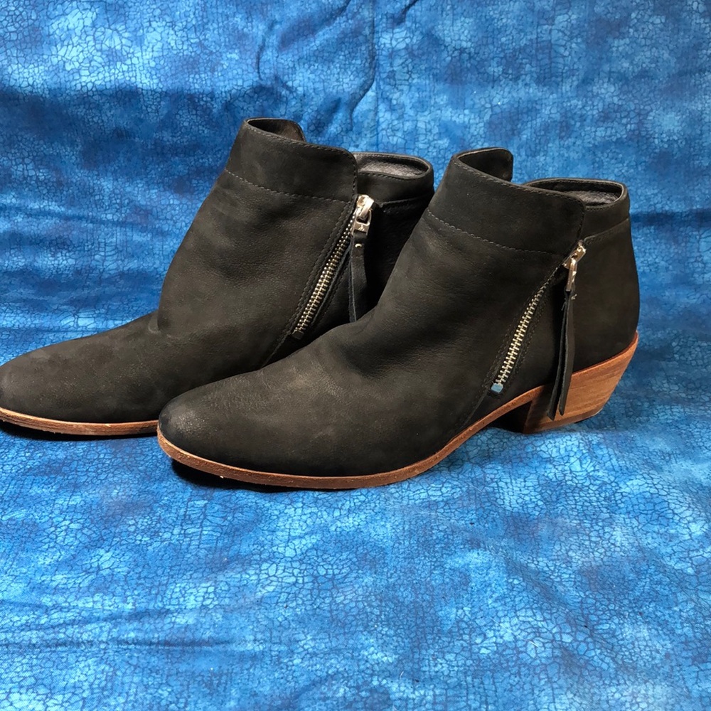 Sam Edelman Black suede low heel ankle booties, size 9